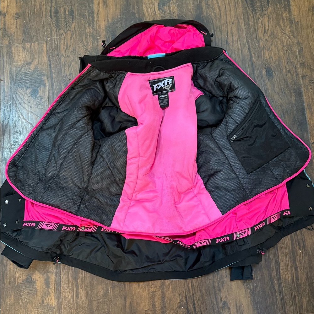 Women’s FXR Snowmobile Ranger Jacket - Picture 5 of 6